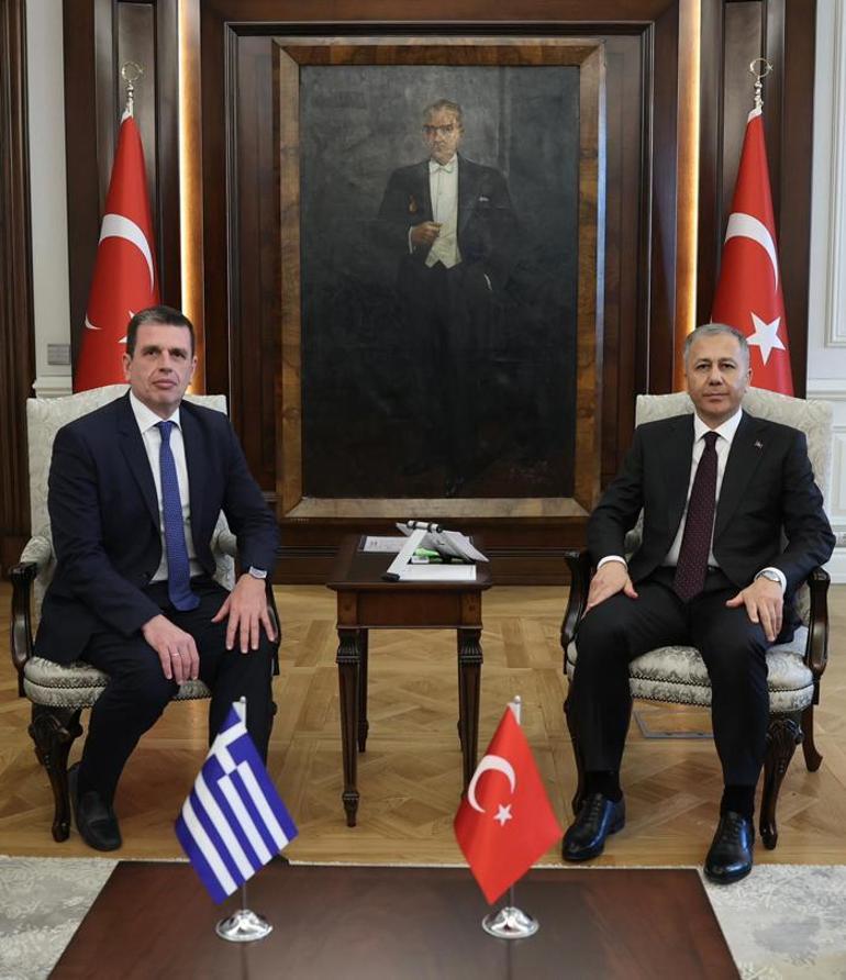 Bakan Yerlikaya, Yunanistan Göç ve İltica Bakanı ile görüştü! İşte ortak açıklama