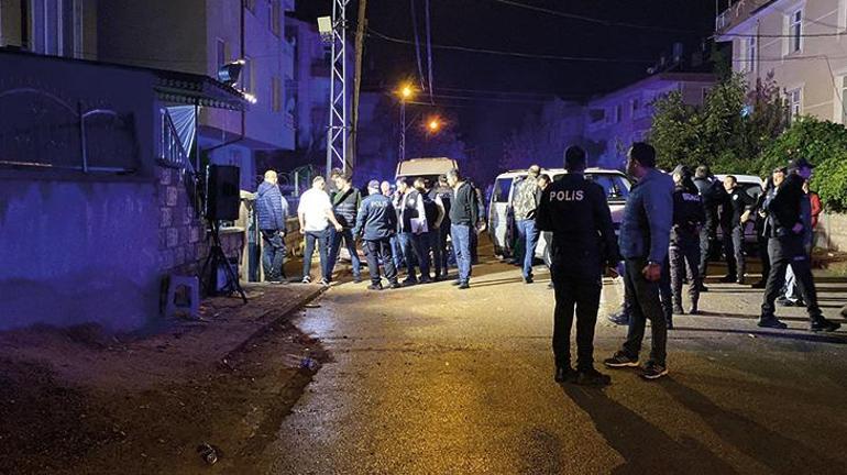 Konya'da düğünde silah atılmaması için uyarı yapan polislere saldırı: 4 polis yaralı