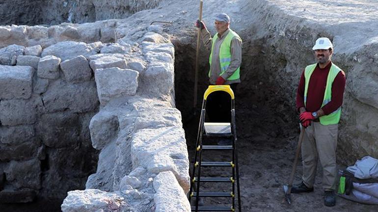 Kayseri'de mozaik kazı çalışmasında alanın büyüklüğü 600 metrekareye çıktı