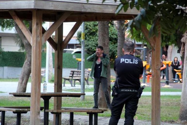 Polis seferber oldu, ağlayarak sevgilisinin ayaklarına kapandı!