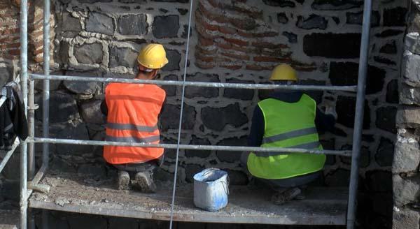 Diyarbakır surlarındaki 98 burcun 70'i restore edildi
