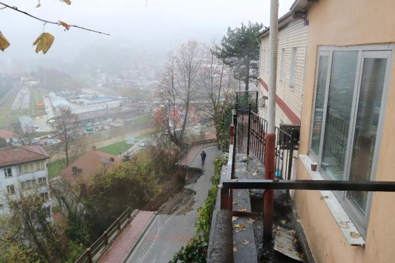 Zonguldak'ta Hastane yolu çöktü: 'Tanı Merkezi' kapatıldı