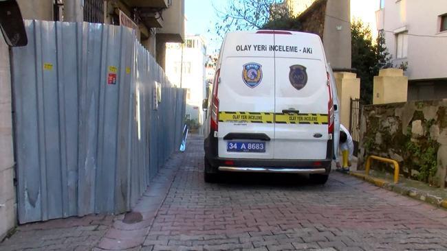 Beyoğlu'nda boş binada bir erkeğe ait ceset bulundu