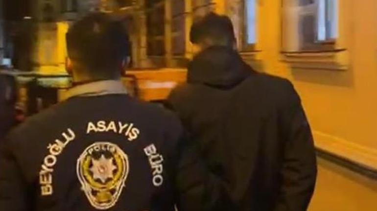 Dehşete düşüren olay! Taksim'de turisti bara götürüp dövdüler