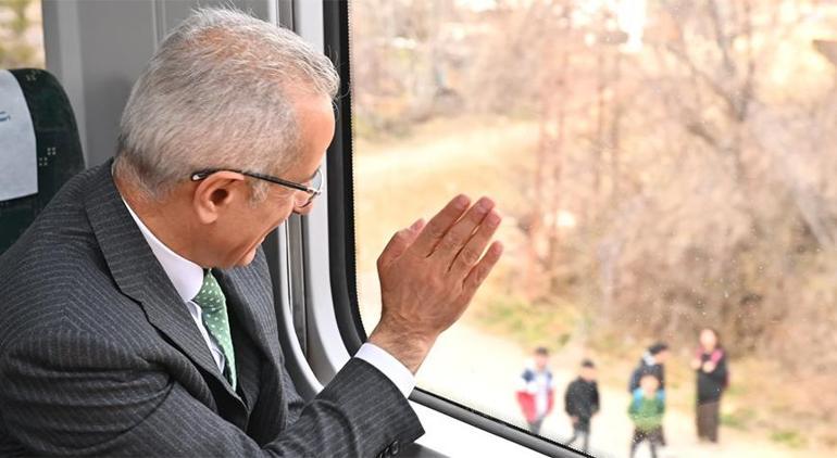 Bakan Uraloğlu duyurdu! Ankara-İstanbul arası süper hızlı tren projesine başlandı